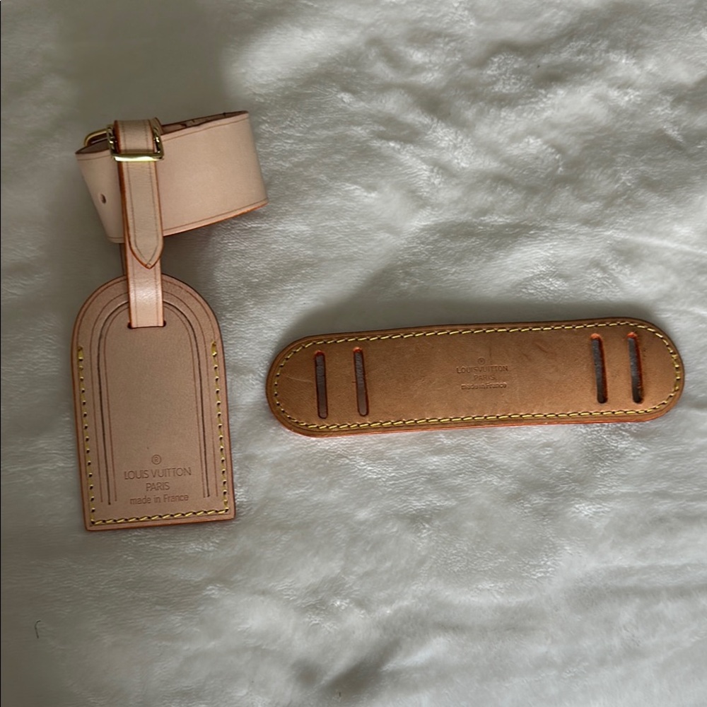 Louis Vuitton Tan Leather Luggage Tag